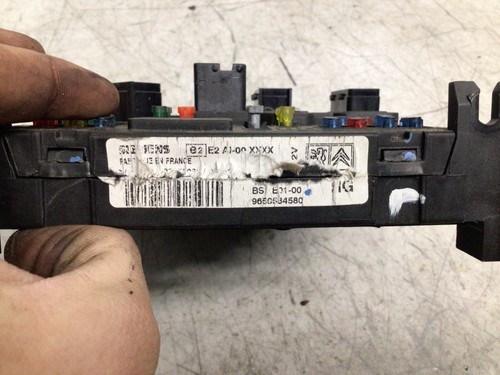 MÓDULO DE CONTROL CORPORAL CITROEN PEUGEOT BCM 9650584580 - B075 - Imagen 2 de 2