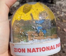 Fallout: New Vegas Snow Globe - Zion National Park (Honest Hearts)