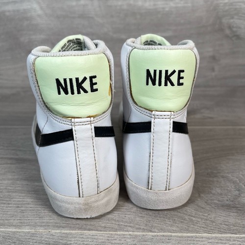 Nike Turnschuhe Damen weiß UK Größe 3 Leder Mid Top Blazer Mid 77 DA4086-109 - Bild 4 von 7