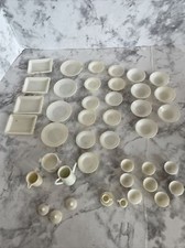 Vintage 1980 Barbie White 43 Piece Kitchen Accessories Plate Cups Pitcher Bowl