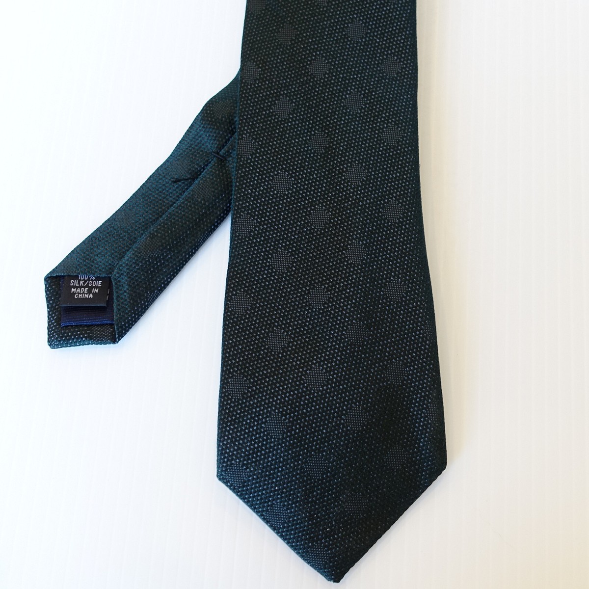 MICHAEL KORS Green Textured Squares Silk Classic Tie | eBay Michael Kors Men\'s Emerald Textured Tie Green main image 0