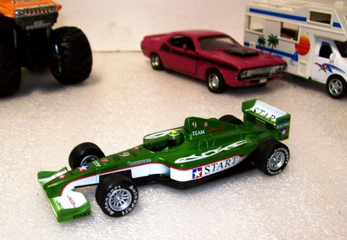 Lot of 5 Assorted Pull Back Powered Diecast Vehicles Nice Variety of Vehicles - Picture 6 of 12