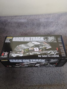 Dale Earnhardt Jr #8 2006 Monte Carlo SS 1:24 Back On Track