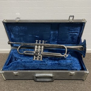 YAMAHA YTR-135 YTR135 Trumpet Silver Color with Hard Case Mouthpiece Used Japan