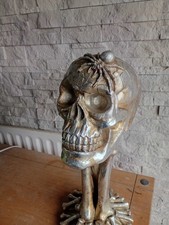 Gro&szlig;es Skelett Ornament Harz Totenkopf Knochen Zinn