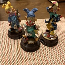 K’s Collection Clowns lot, clowning around 5.5". Figurines statues.