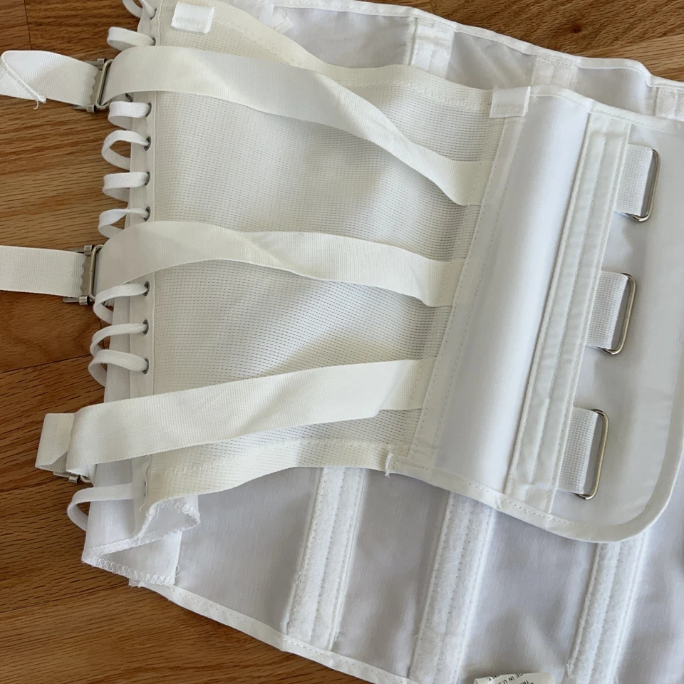 复古 Boned 紧身胸衣全新女式 Freeman 腰椎背支撑尺寸 48 — 第 3/4 张图片