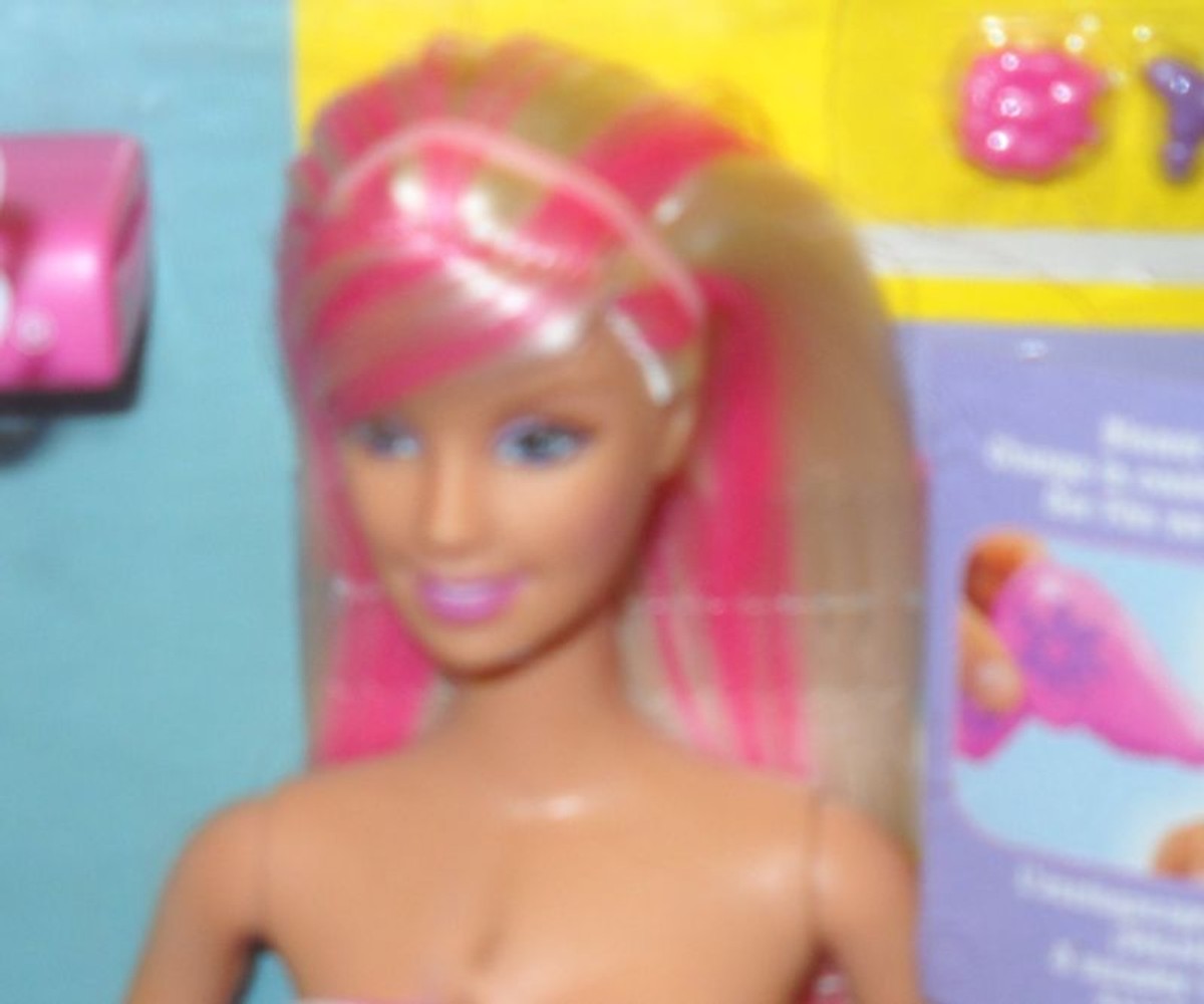 221 NRFB Mattel Glamour Surprise Foreign Barbie | eBay