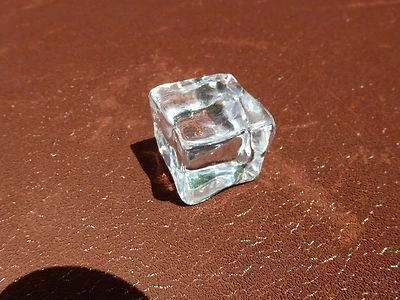 DOES NO APPLY Fake Acrylic Synthetic Clear Ice Cubes ~ Prop Display & Burglar Deterrent~ 1-Ct