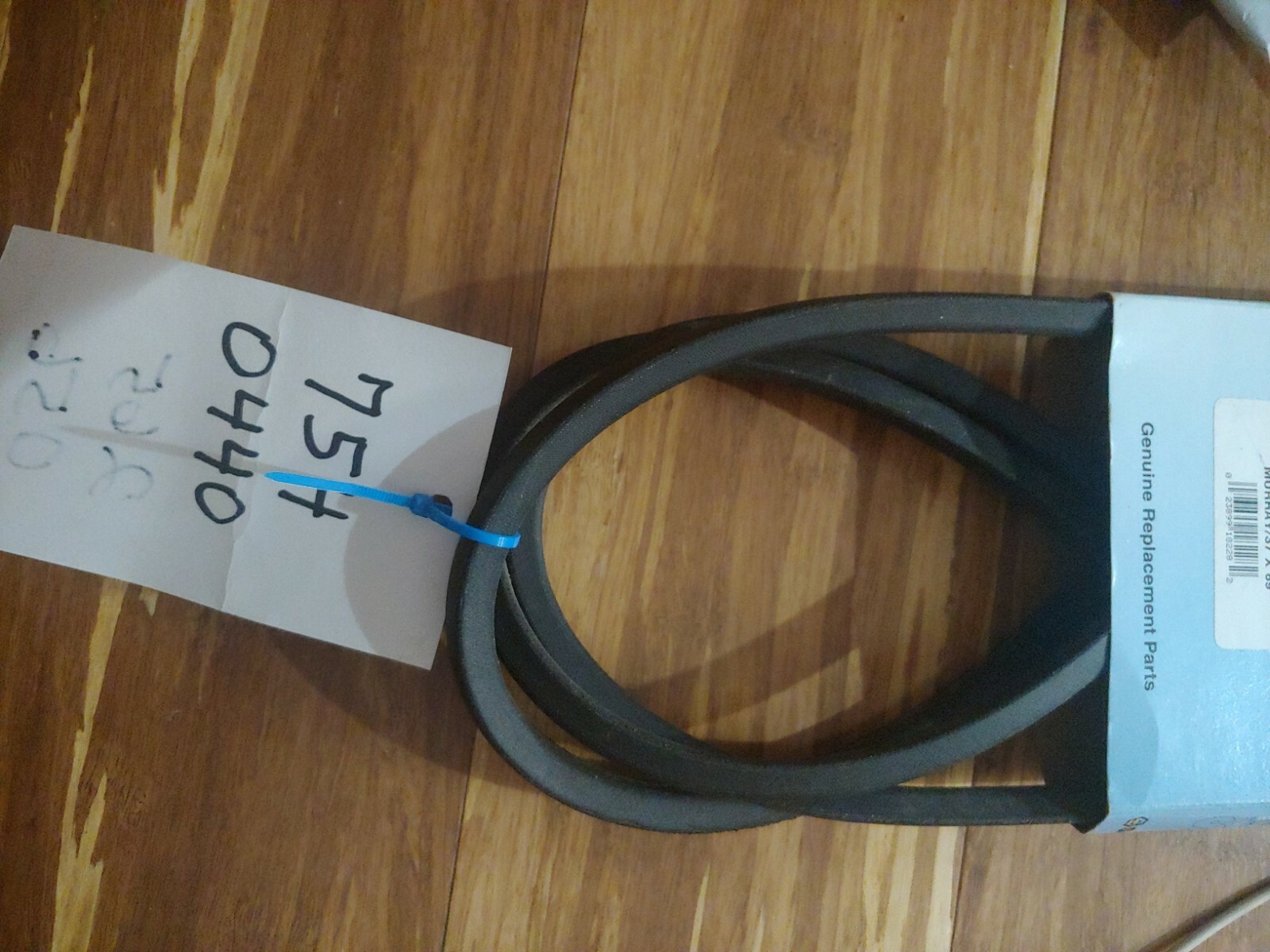 Tuxedo Cat Lego Cinghia Di Ricambio Per Tosaerba MTD Cub Cadet 7540440 9540440 - Originale Equivalente Cinghia Ricambio MTD Cub Cadet 7540440 954-0440 A&amp;I Products