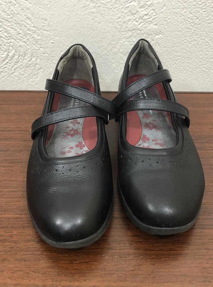 Aravon shoes near clearance me
