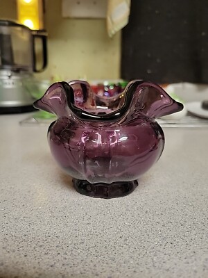 Absolutely Exquisite Vintage Very Dark Purple Fenton Rose Bowl Extremely Rare.