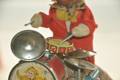 Vintage ALPS Textured Cloth Bunny/ Rabbit Playing Orchestra Litho Tin Toy, Japan - Picture 5 of 13