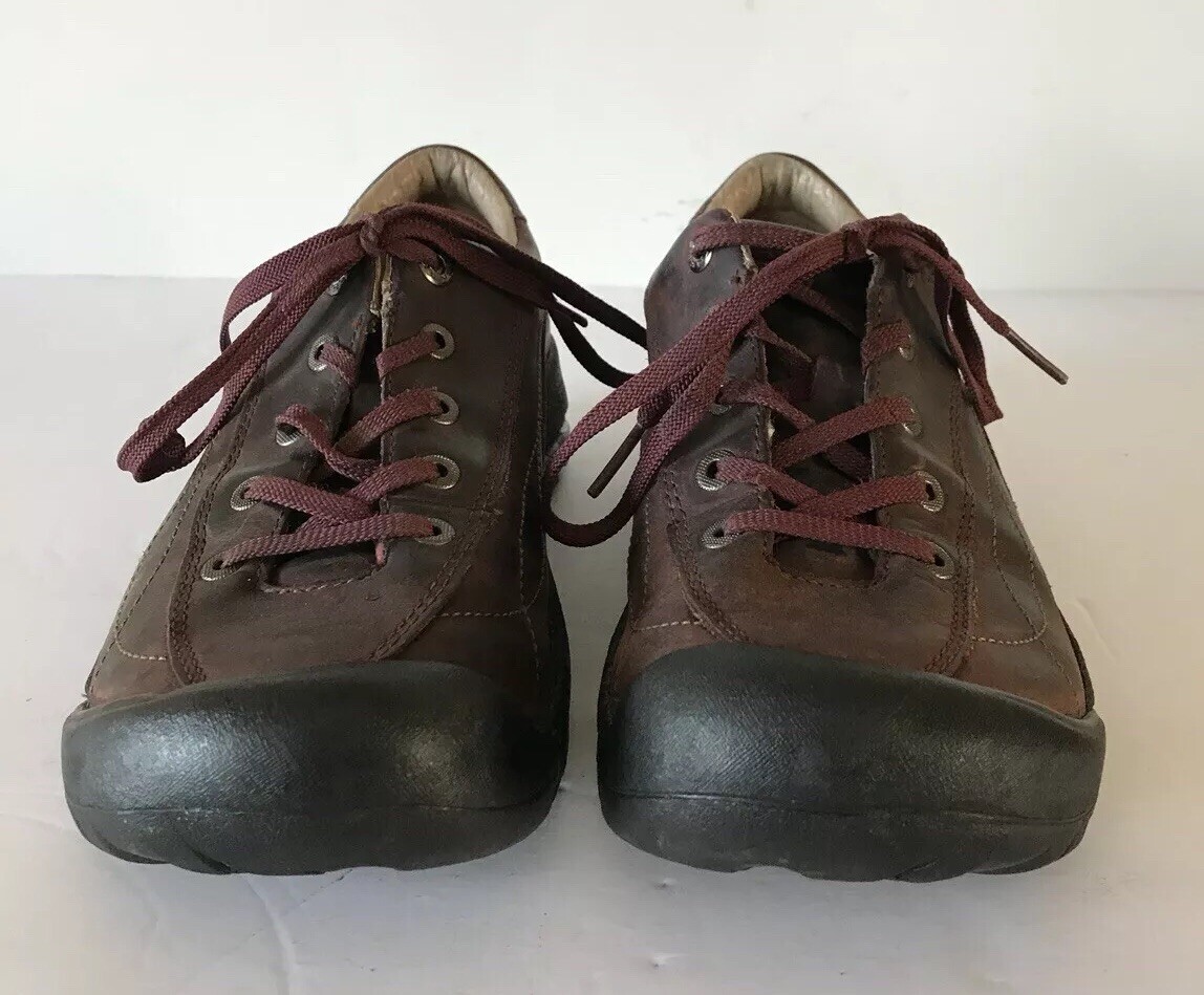 Scarpe da trekking da donna rosse Keen Toyah taglia 7 5