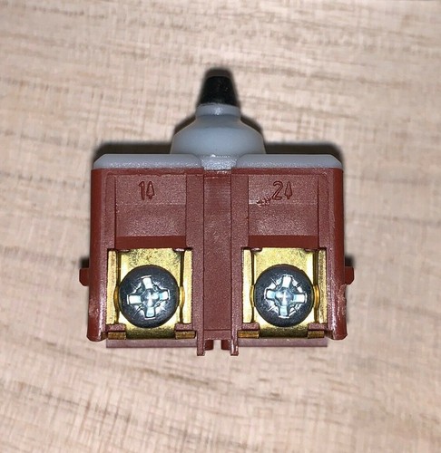 1pc MARQUARDT 1246 MARQUARDT R139 Pushbutton Switch lithium angle grinder - Picture 3 of 4