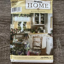 Simplicity 8690 Kitchen Essentials Apron Oven Mitt Potholder Tea Cozy Pattern