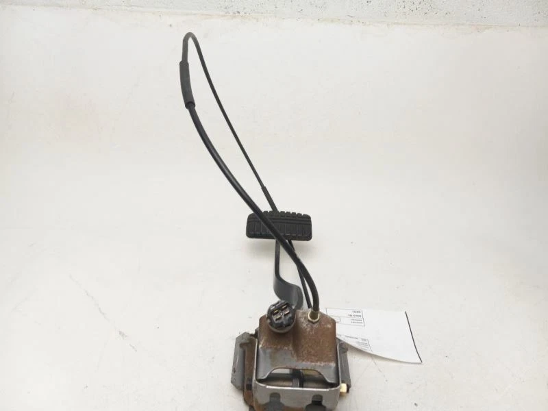 Pedal de freno Mitsubishi Montero 1999 Foto 4 de 4