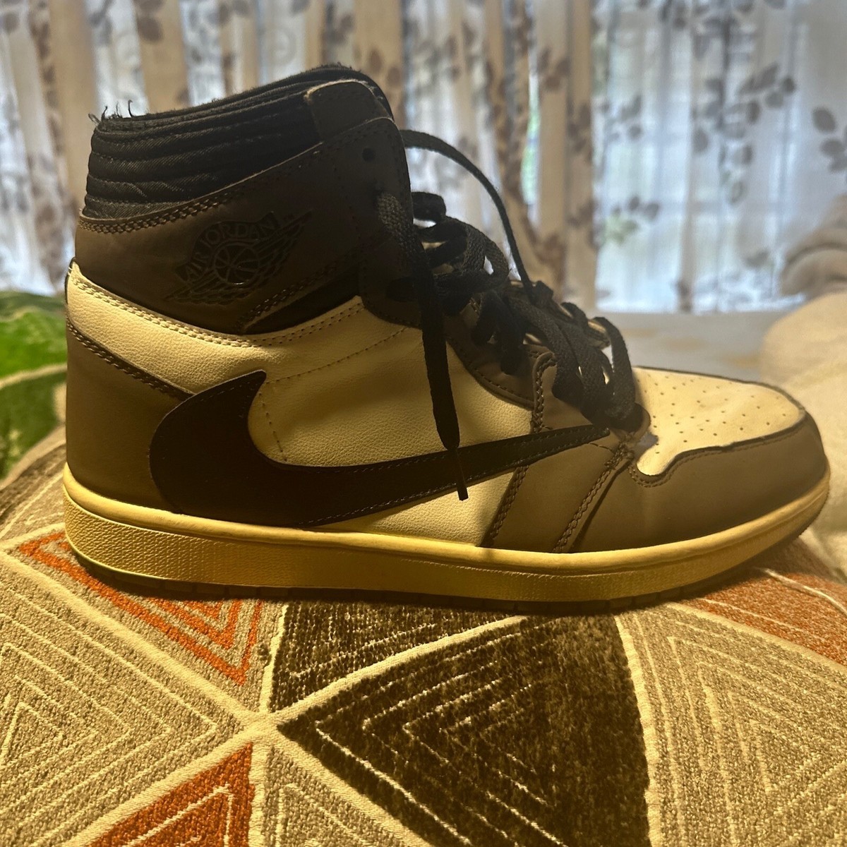 Size 12 - Jordan 1 Retro OG x Travis Scott High Mocha Size 12 - Jordan 1 Retro OG x Travis Scott High Mocha