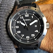 Bonito reloj de cuarzo Fossil con esfera negra para hombre - PR-5391