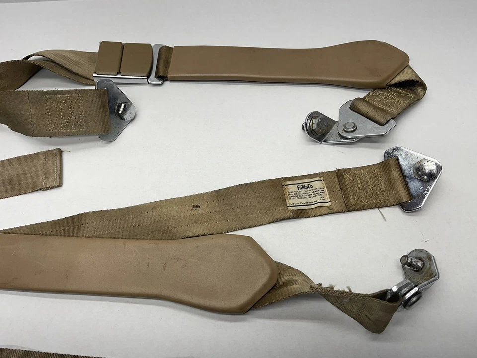 Ford Marauder Park Lane Fairlane 1960-1965 banco delantero cinturones de seguridad OEM Foto 2 de 4