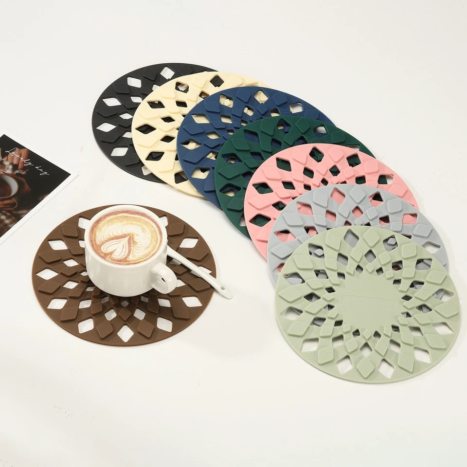 Juego de 2 alfombrillas trivet de silicona, remaches redondos de 6,7" para ollas y sartenes calientes, verdes Foto 4 de 4