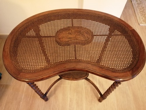 Tavolino a fagiolo francese seconda metà del 1800 in noce e paglia di vienna . - Foto 2 di 9