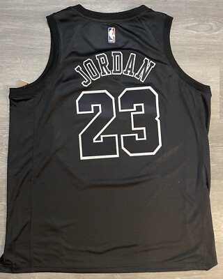 密刺繡Jordan Bulls 23 ブラックジャージ Michael Jordan #23 Chicago Bulls NBA Black Variation