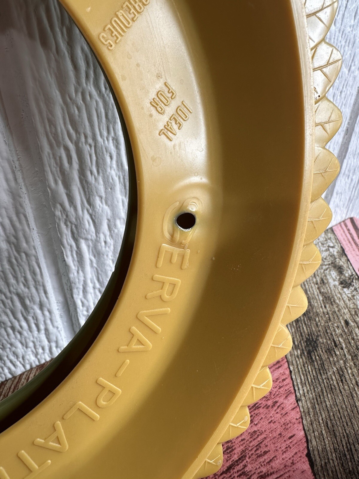 Set of 6 Serva-Plate Paper Plate Holders Flower Shape Orange Yellow Green