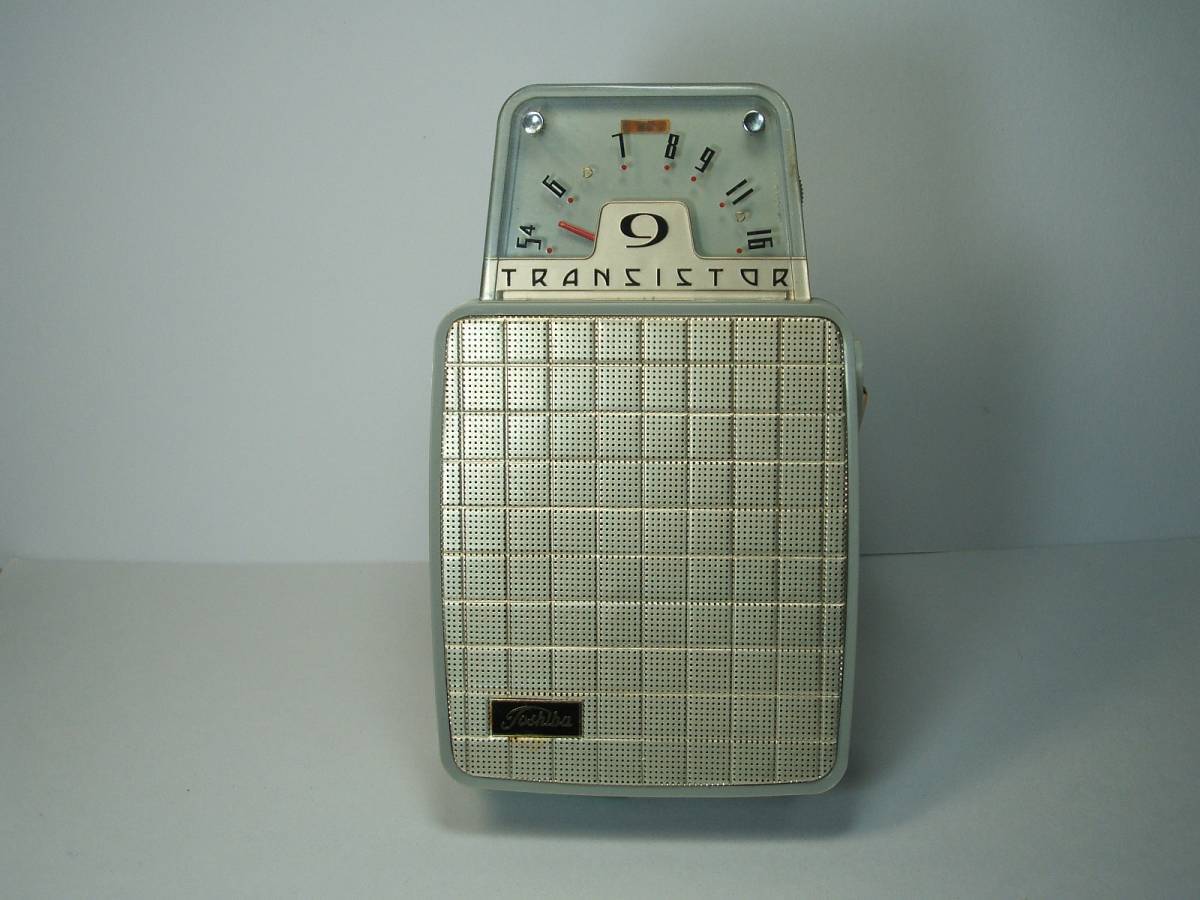 Toshiba Transistor Radio 9TM40 1960s Robot Vintage Rare Toshiba Transistor Radio 9TM40 1960s Robot Vintage Rare