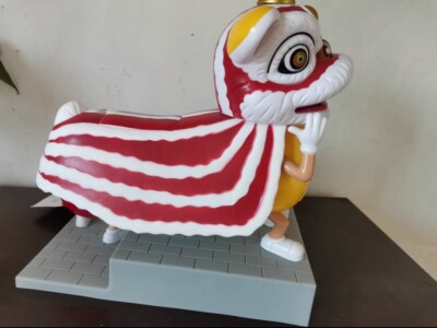 ★超激レア★ M&M's エムアンドエムズ 兵馬俑 ディスペンサー 中国限定品 rare 2019 China M&M's m&m's candy LION DANCE DISPENSER used