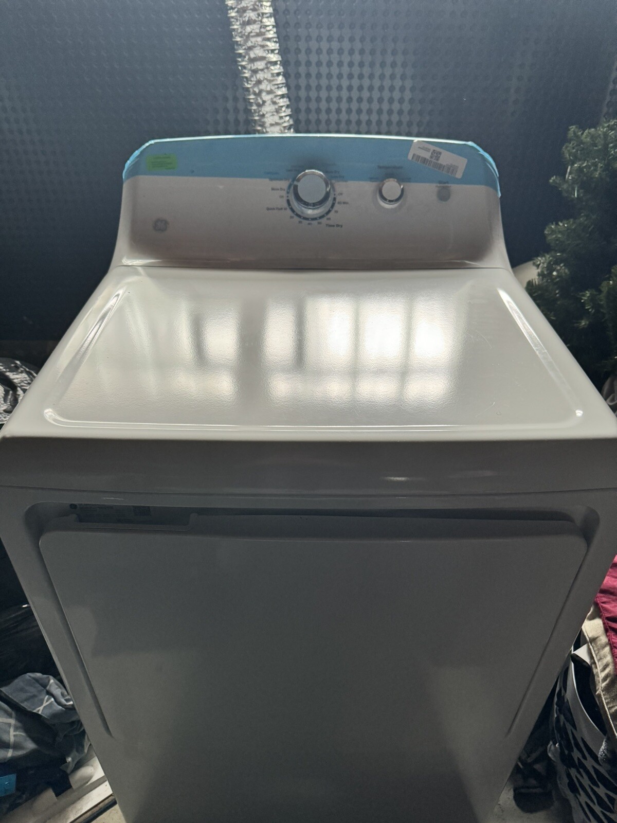 GE GTD33EASKWW 27" White 7.2 cu. ft. Front Load Electric Dryer 145207