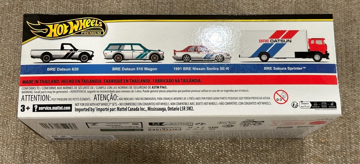 Hot Wheels Premium BRE DATSUN Diorama Set 620 510 Wagon SentraSE-R