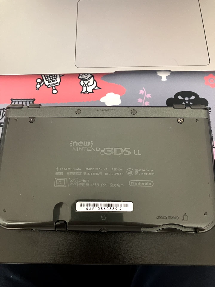 Nuevo Nintendo 3DS Top IPS, 128GB - JP Negro, Sin Arañazos, Región Cambiada a ENG Foto 3 de 4