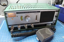 Nice Restored Robyn T-123 23 Channel CB Radio with Original mic (Tube)