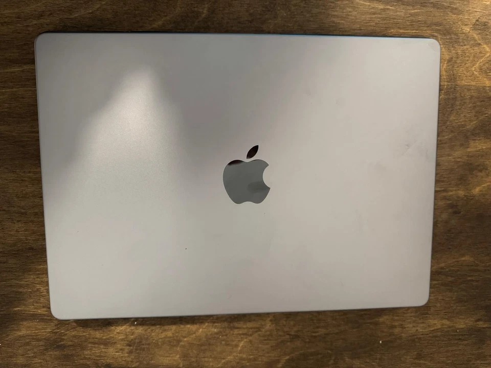 MacBook Pro 14 M1 Pro, foto 3 de 5