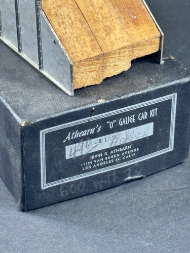 Athearn 0 Gauge Car Kit - Picture 2 of 9