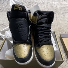 Jordan Air Jordan 1 Retro High OG GS Black Gold Sneaker Unisex Kids 5.5Y