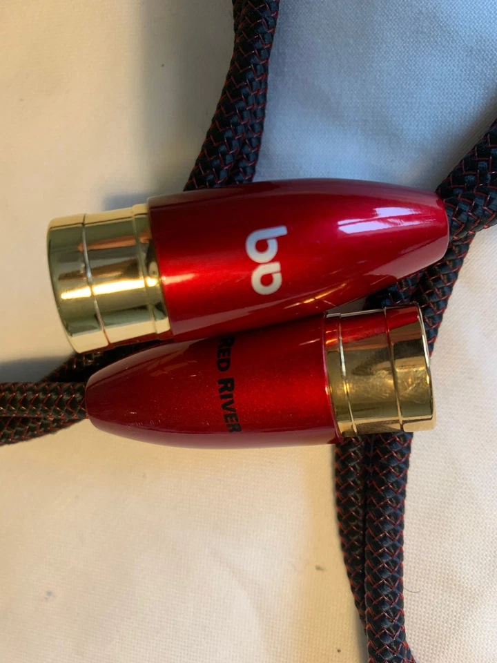 AudioQuest Red River Analogue interconnect. RCA to XLR. 1.5m. Mint condition. - Image 2 of 4