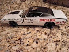 Auto World 1971 Dodge Charger Rt World 600 Pace Car 118 Scale