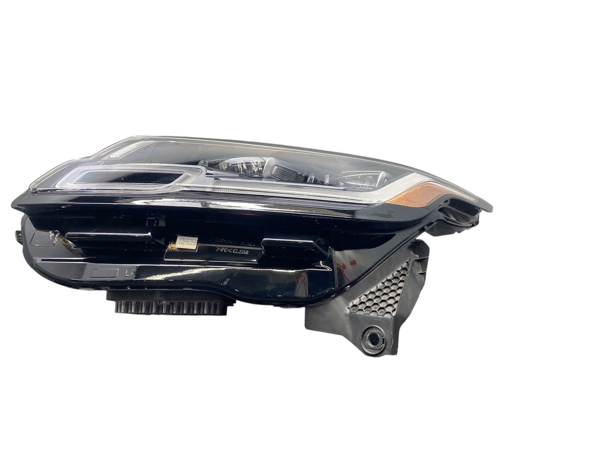 2018 - 2020 Range Rover Velar LH Driver Headlight LR116431 Tested