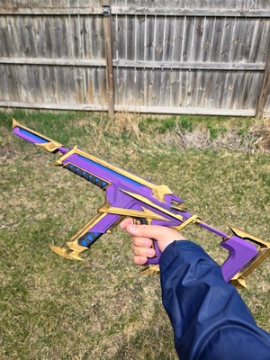 Hand Painted Valorant Kuronami Spectre - Custom Handmade Gaming Cosplay Prop