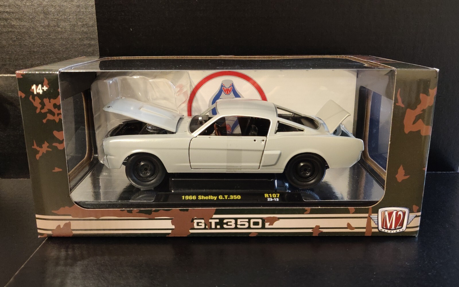 New M2 Machines CHASE 1966 Shelby GT350 Ford Mustang 1:24 Diecast 
