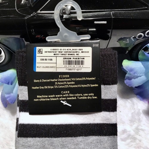 Art Class NWT 2 Pairs Crew Socks Boys M (9-2.5) - Picture 5 of 5