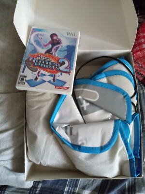 Konami Dance Dance Revolution: Hottest Party 2 (game & dance pad)  (Wii, 2007)