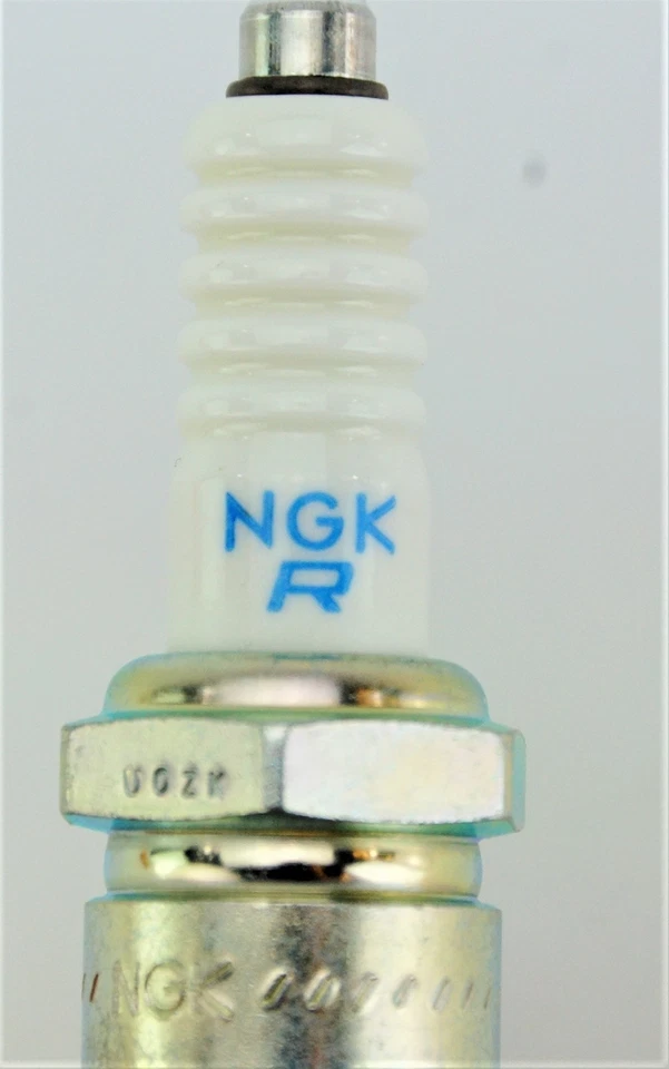 Juego de 24 bujías NGK 7734 con punta extraíble BPR5ES Foto 3 de 4