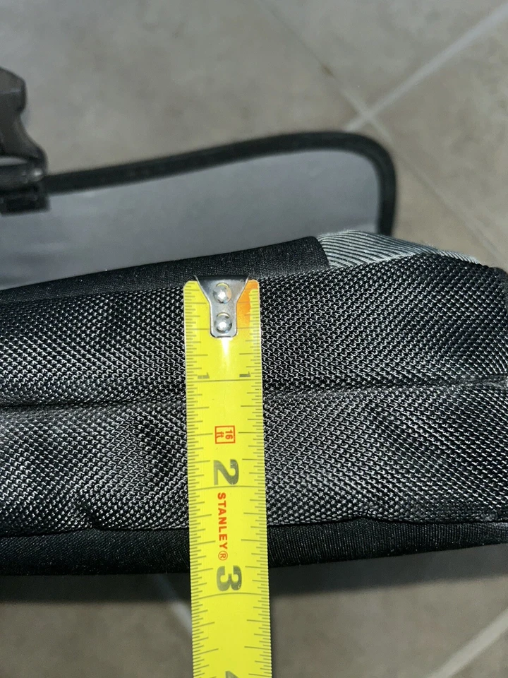 Swiss Gear by Wenger Negro Computadora Portátil Maletín Bolsa Estuche de Transporte 15” Foto 4 de 4