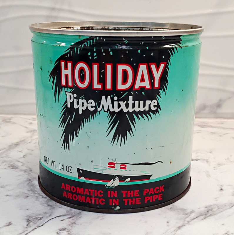 Vintage Holiday Pipe Mixture Tobacco Tin  14 Oz Produced By Larus & Brother Co