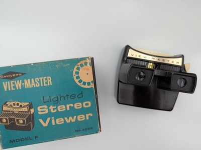 Vintage Sawyer's View-Master Model F - 3D Lighted Stereo Viewer-Bakelite in box