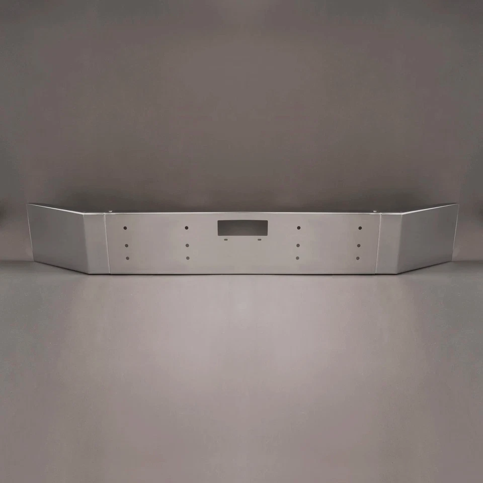 Chrome Front Bumper with Center Tow Cut-out For Mack Granite / CTP / CV / GU - Imagem 3 de 4