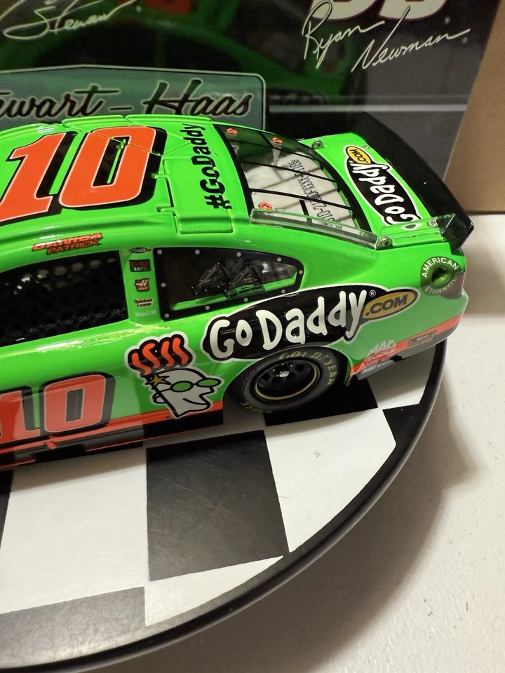 Danica Patrick #10 GoDaddy.com 1st Cup Series Pole 2013 1/24 Nascar Diecast - Image 4 of 4